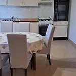 Stanko Apartman Sumartin