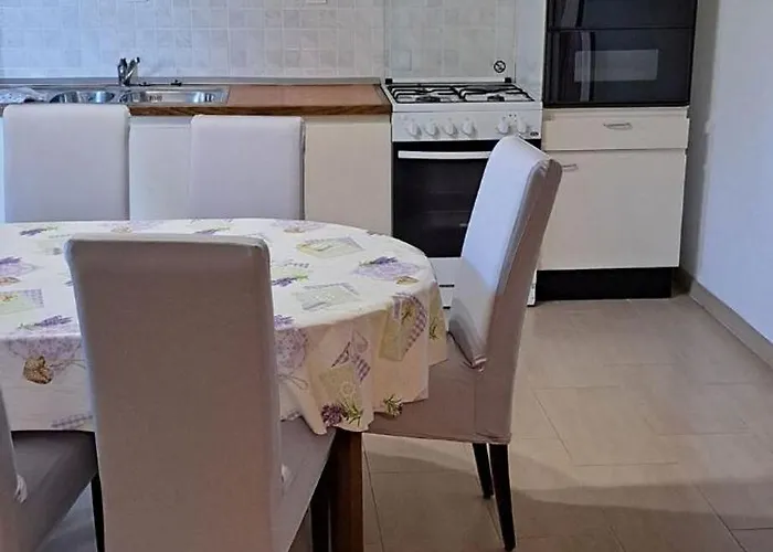 Stanko Apartman Sumartin